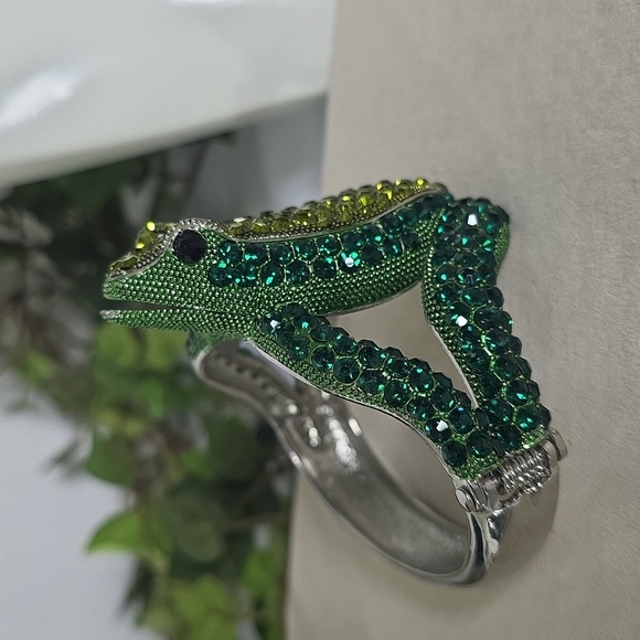 Silver Statement Bracelet Green Cubic Zirconia Frog Clamper Hinge - Picture 5 of 11
